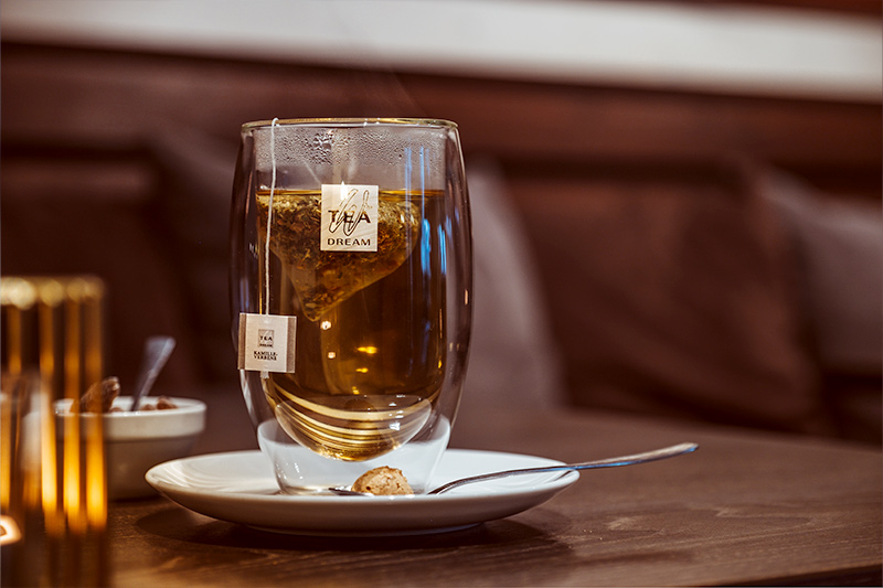 Wählen Sie aus unserem Angebot an vielfältigen Teesorten! Unsere Spezialität Tee